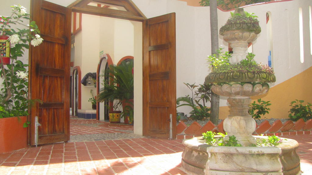 La Paloma Oceanfront Retreat Hotel San Patricio Melaque Luaran gambar